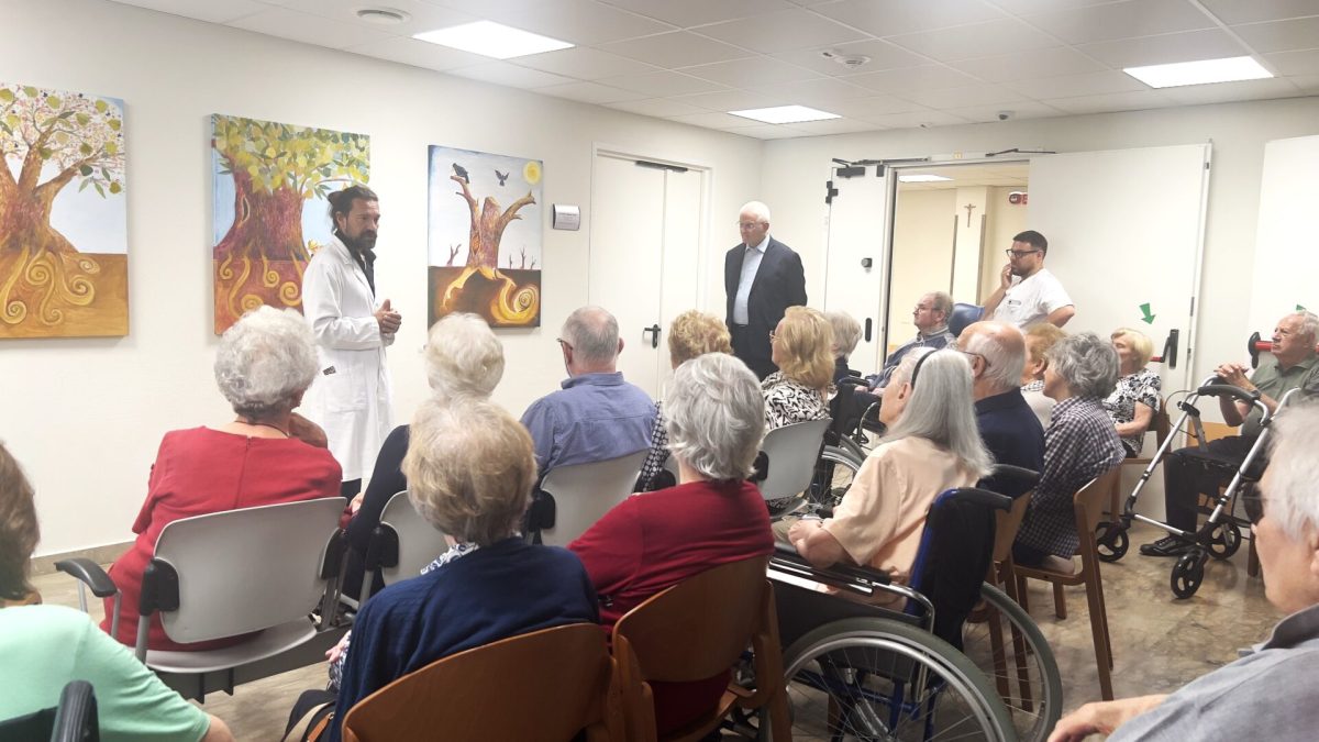 Featured image for “Inaugurazione della sala del commiato all’OPSA con i quadri a tema “il ciclo della vita””