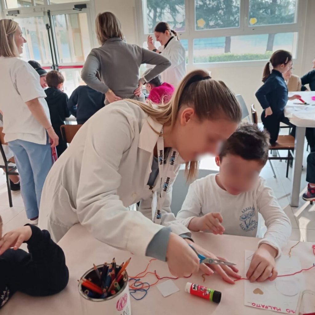 disabilità attività con ospiti opsa e bambini scuola infanzia