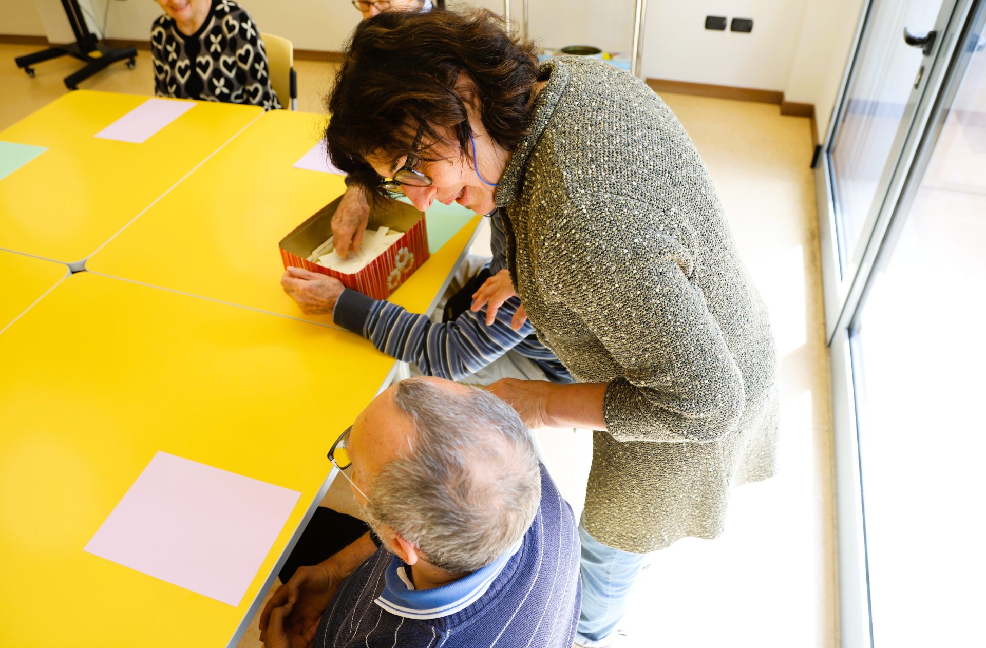 Featured image for “Un laboratorio di opera poetica con il caviardage per l’Area Anziani”
